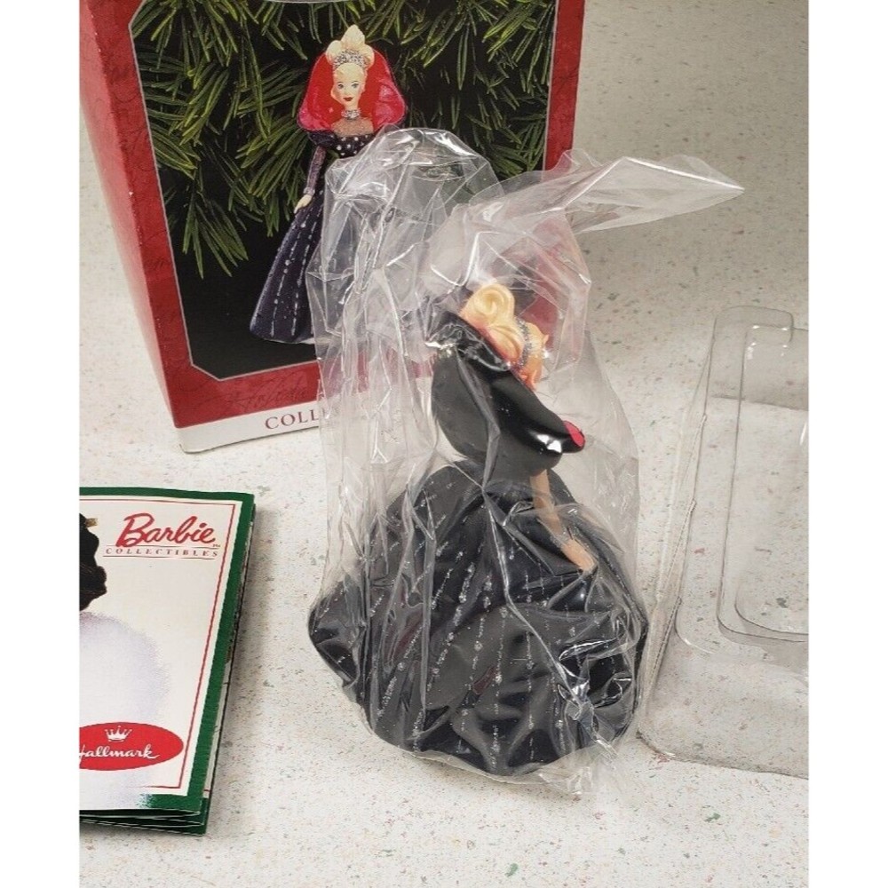 Hallmark Ornament Holiday Barbie 6th In Series 1997 25th Anniversary - Picture 10 of 14